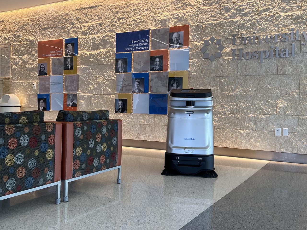 SP50 helps University Hospital in TX optimize cleaning - Cenobots